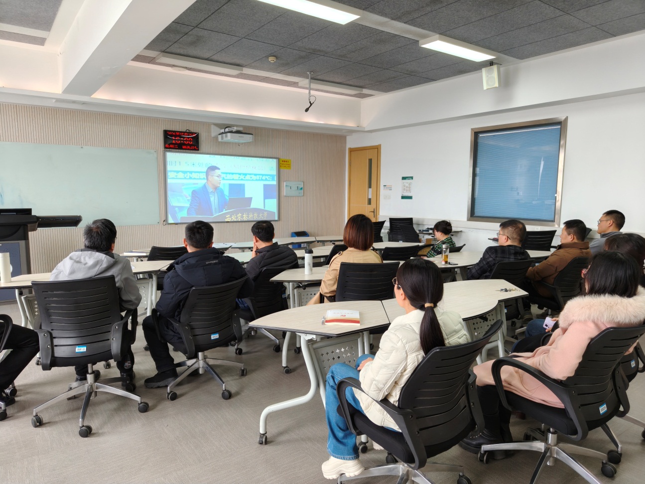 说明: E:\李敏\综合\新闻稿\我院组织参加2026年实验室安全专题教育培训\77868135c2601a28ff8ab259a01f1919.jpg