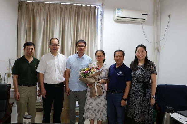 569f7a4fa05e42da869342ecc04a841d.jpg 郝宏东.jpg