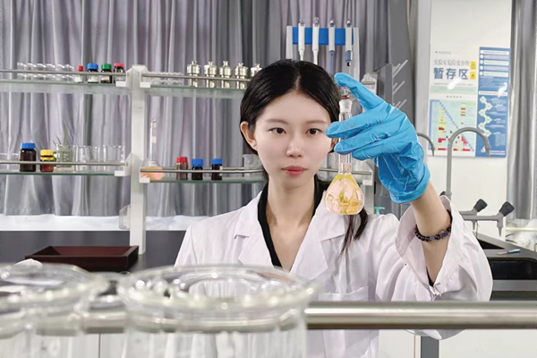 8310953c3ef449af9001c13f63669d41.png 杜佩瑶教授_副本.png